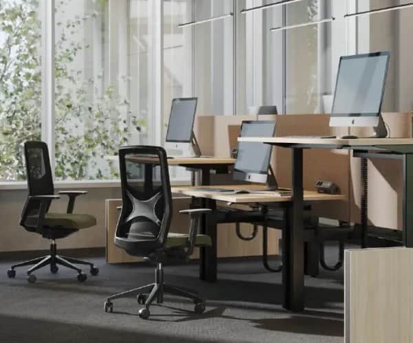 Arbeitsplatzgestaltung mit individuellen Büromöbeln in Linz